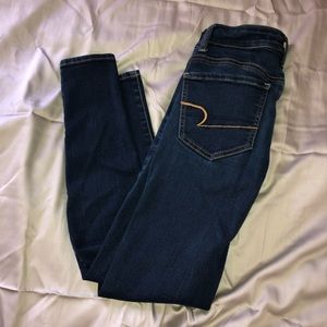 American Eagle dark wash skinny jeans